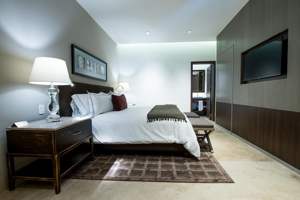 Square Small Luxury Hotel - Providencia Гвадалахара Экстерьер фото